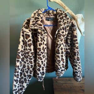 Leopard Print Faux Fur Jacket - Women's Animal Print Coat cropped fit